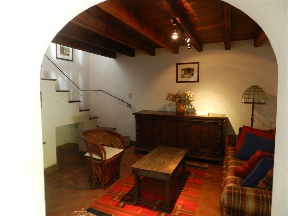 לינה וארוחת בוקר סאן מיגל דה אלנדה Casa Correo מראה חיצוני תמונה