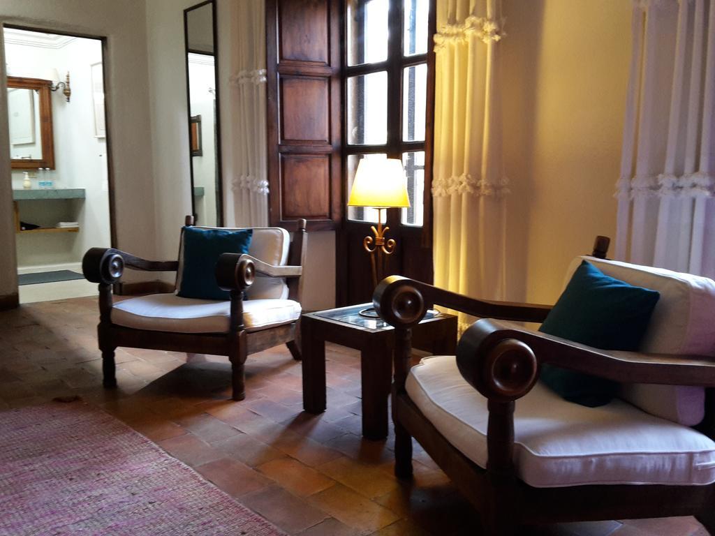 לינה וארוחת בוקר סאן מיגל דה אלנדה Casa Correo מראה חיצוני תמונה
